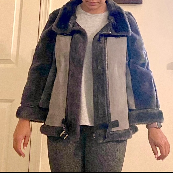 J. Mendel real fur coat petite. Grey/blue - Picture 2 of 3
